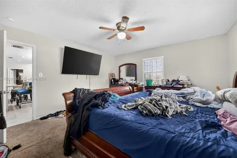 570 N Hart Boulevard Orlando FL 32818