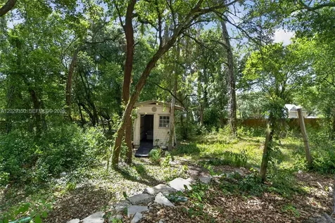 570 N Hart Boulevard Orlando FL 32818