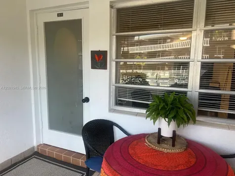 181 NE 14th Avenue Hallandale Beach FL 33009