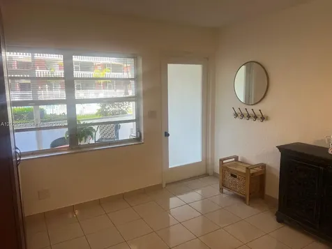181 NE 14th Avenue Hallandale Beach FL 33009