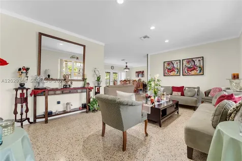 884 W 72nd Place Hialeah FL 33014