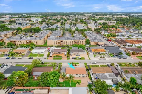 884 W 72nd Place Hialeah FL 33014