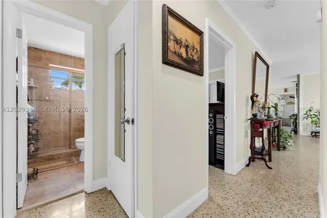 884 W 72nd Place Hialeah FL 33014