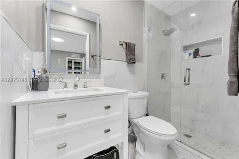 884 W 72nd Place Hialeah FL 33014