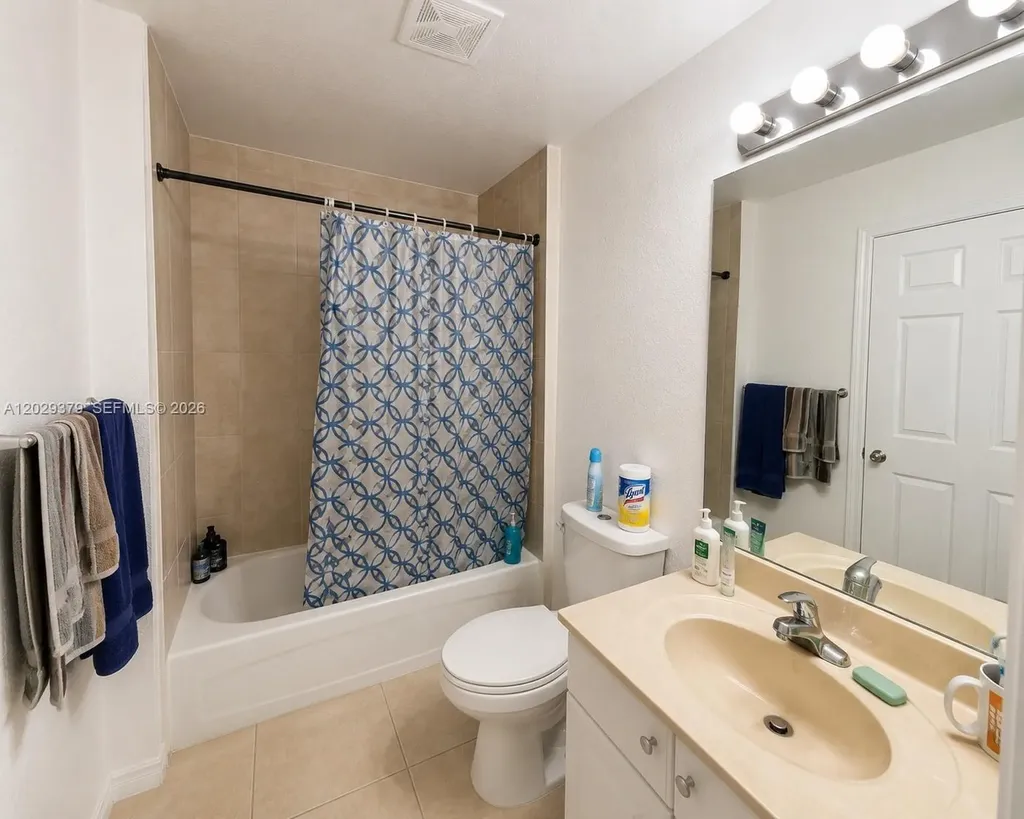 3856 SW 48th Avenue Hollywood FL 33023