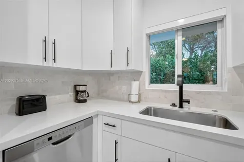 8109 Harding Avenue Miami Beach FL 33141