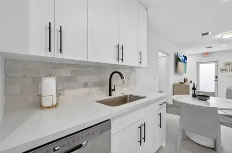 8109 Harding Avenue Miami Beach FL 33141