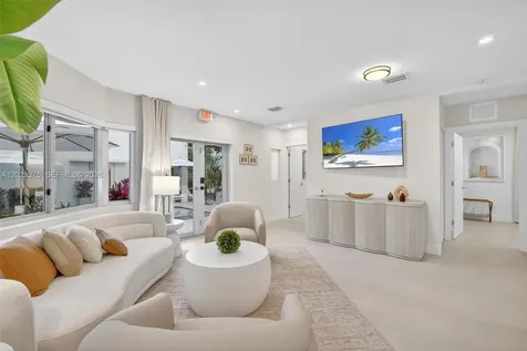 8109 Harding Avenue Miami Beach FL 33141