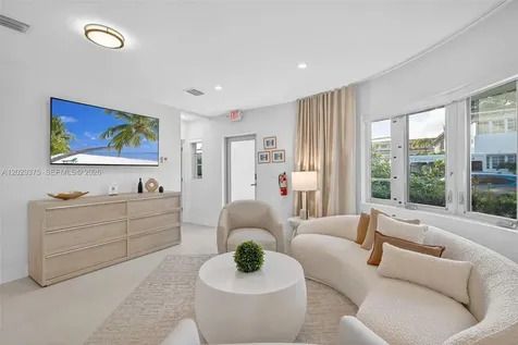 8109 Harding Avenue Miami Beach FL 33141
