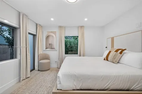 8109 Harding Avenue Miami Beach FL 33141