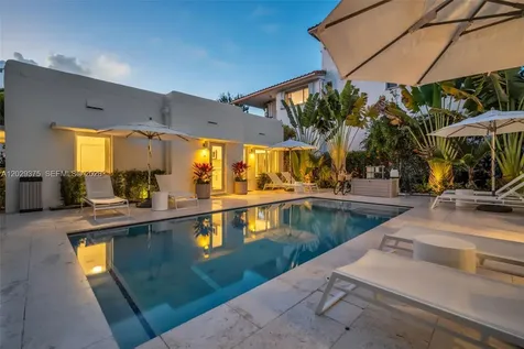 8109 Harding Avenue Miami Beach FL 33141