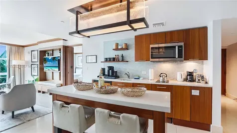 6801 Collins Avenue Miami Beach FL 33141