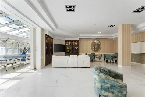 6917 Collins Avenue Miami Beach FL 33141