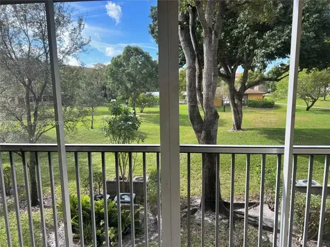 800 SW 131st Avenue Pembroke Pines FL 33027