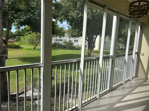 800 SW 131st Avenue Pembroke Pines FL 33027