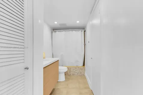 16518 NE 26th Avenue North Miami Beach FL 33160