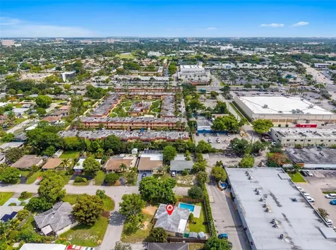 4780 NE 8th Terrace Oakland Park FL 33334