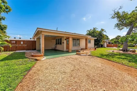 4780 NE 8th Terrace Oakland Park FL 33334