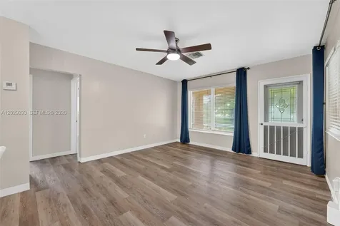 4780 NE 8th Terrace Oakland Park FL 33334