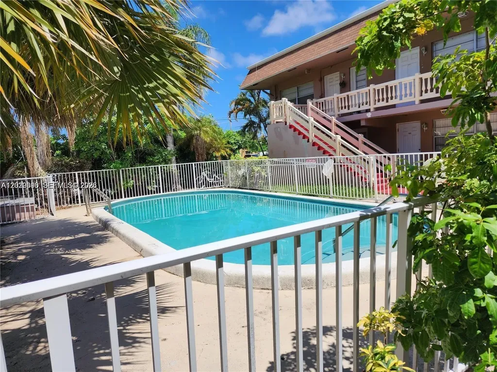 241 SE 9th Avenue Pompano Beach FL 33060