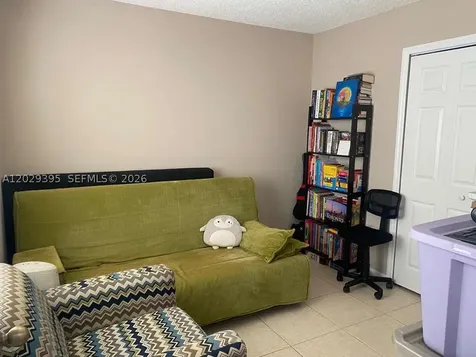 223 Maple Terrace Davie FL 33325