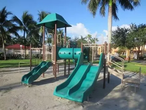 223 Maple Terrace Davie FL 33325