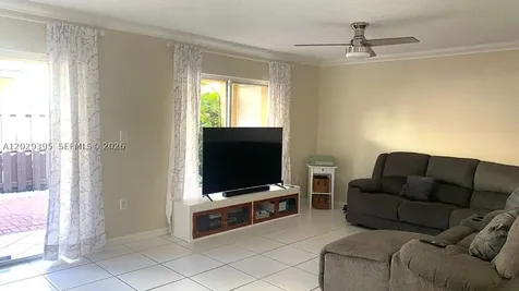 223 Maple Terrace Davie FL 33325