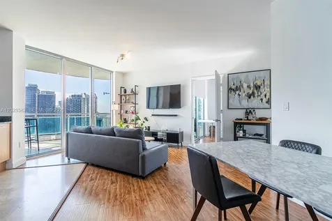 350 S Miami Avenue Miami FL 33130