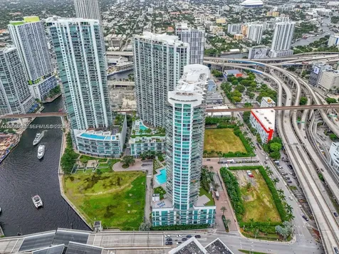 350 S Miami Avenue Miami FL 33130