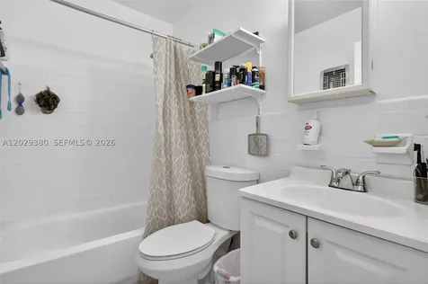 820 SW 11th Avenue Hallandale Beach FL 33009