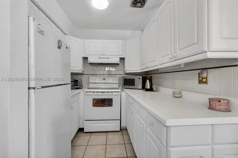 820 SW 11th Avenue Hallandale Beach FL 33009