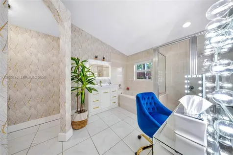19641 NW 88th Avenue Hialeah FL 33018