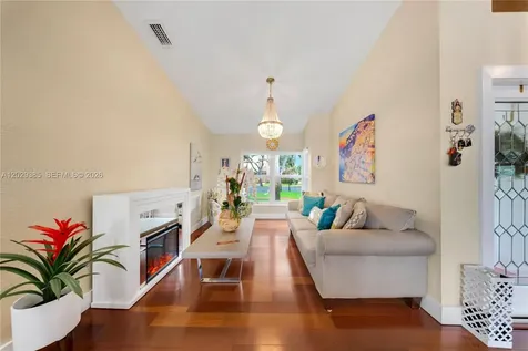 19641 NW 88th Avenue Hialeah FL 33018