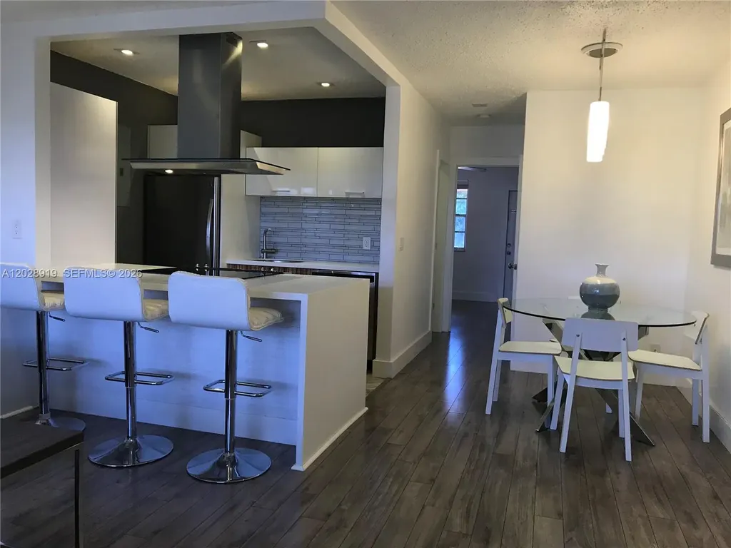 2915 Plunkett Street Hollywood FL 33020