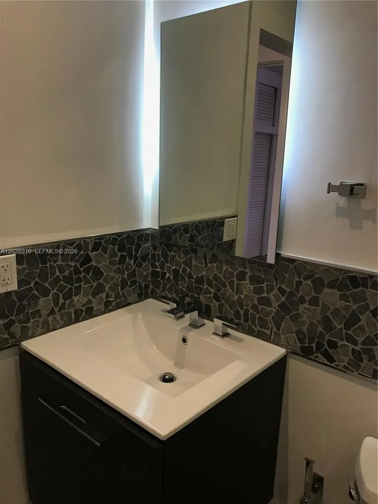 2915 Plunkett Street Hollywood FL 33020