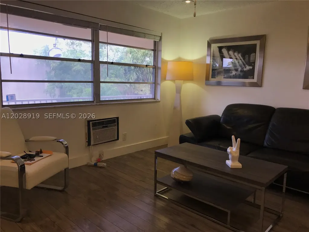 2915 Plunkett Street Hollywood FL 33020