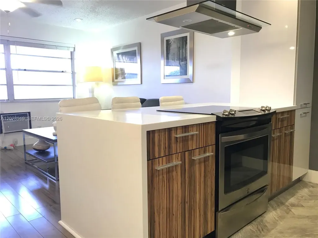 2915 Plunkett Street Hollywood FL 33020