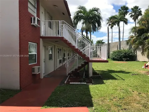 2915 Plunkett Street Hollywood FL 33020