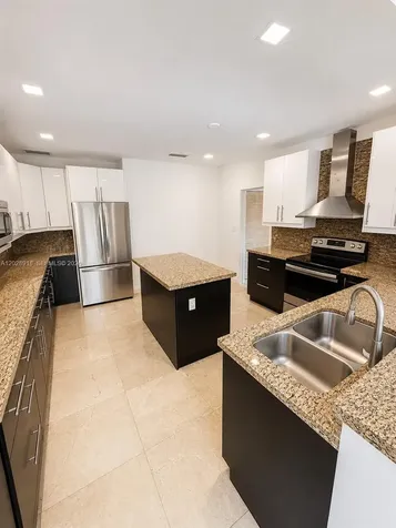 18641 NE 21st Avenue Miami FL 33179