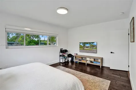 18641 NE 21st Avenue Miami FL 33179