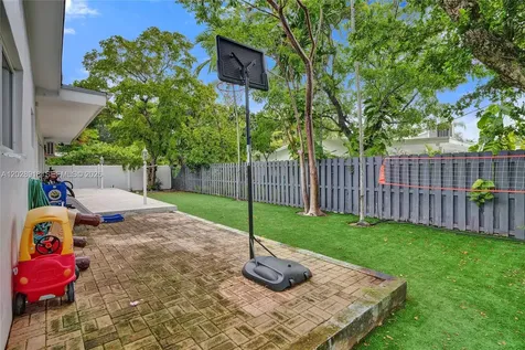 18641 NE 21st Avenue Miami FL 33179