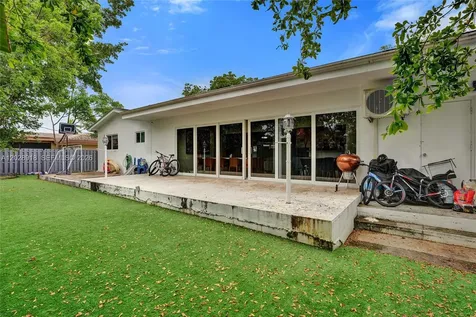 18641 NE 21st Avenue Miami FL 33179