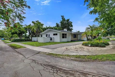 18641 NE 21st Avenue Miami FL 33179