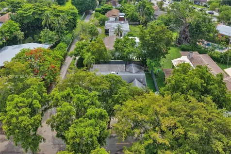 18641 NE 21st Avenue Miami FL 33179