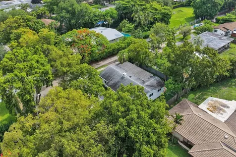18641 NE 21st Avenue Miami FL 33179