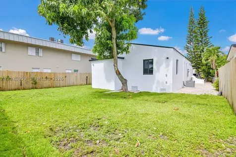 85 SW 30th Avenue Miami FL 33135