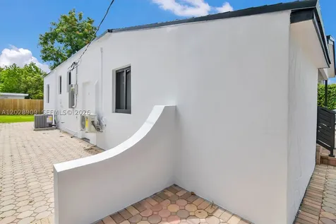 85 SW 30th Avenue Miami FL 33135