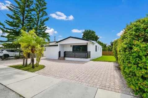 85 SW 30th Avenue Miami FL 33135