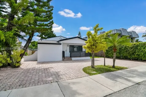 85 SW 30th Avenue Miami FL 33135