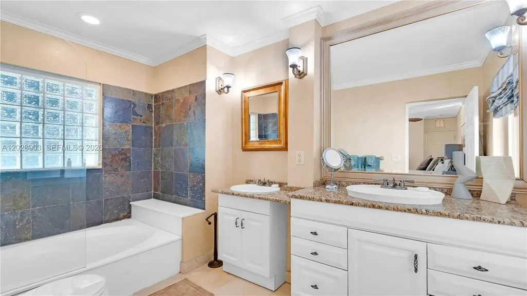 623 NE 17th Way Fort Lauderdale FL 33304